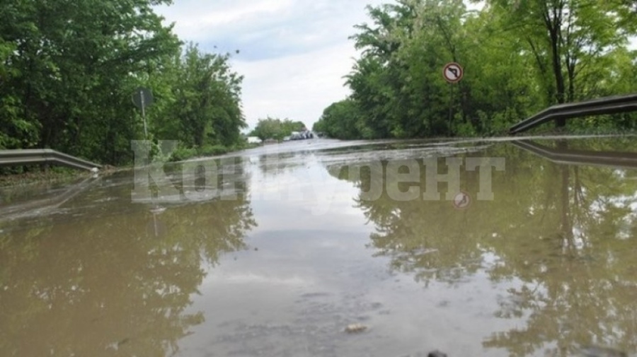 В Мездренско ще търсят помощ от държавата за справяне с щетите от наводненията