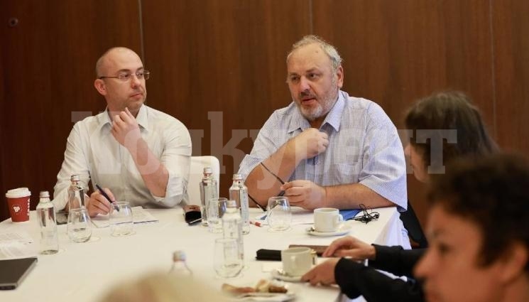 ЕКСПЕРТИ БИЯТ ТРЕВОГА: Свободният пазар на ток води до хаос