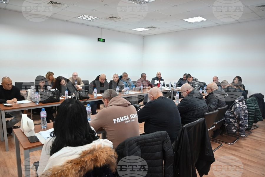 Общинските съветници в Лом гласуваха преструктуриране на капиталовите разходи с цел да се закупи машина за сметоизвозване и снегопочистване