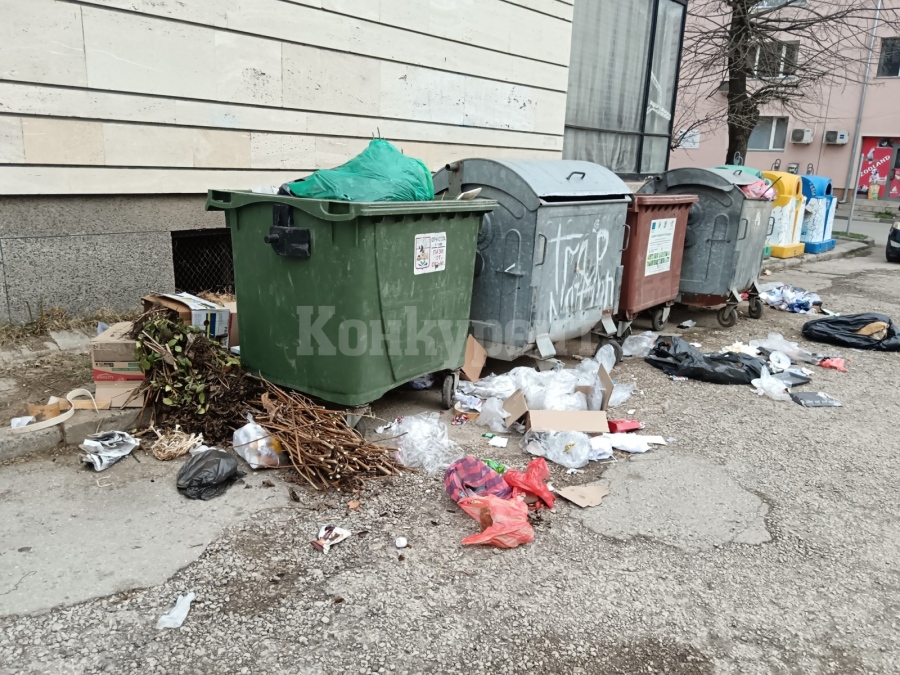 Властта в Мездра призовава гражданите да не хвърлят боклуци около контейнерите