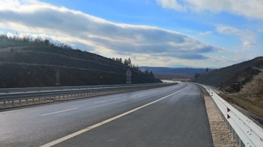 Нов 3-километров участък от магистрала „Хемус“ се отваря за движение