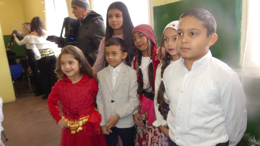 На ромски празник в село Бело поле