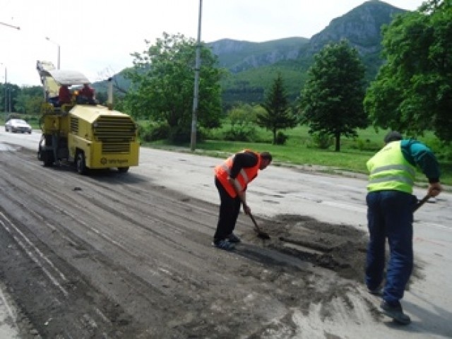 Започва ремонт на 10 улици във Враца, за още 40 се чака разрешение за строеж