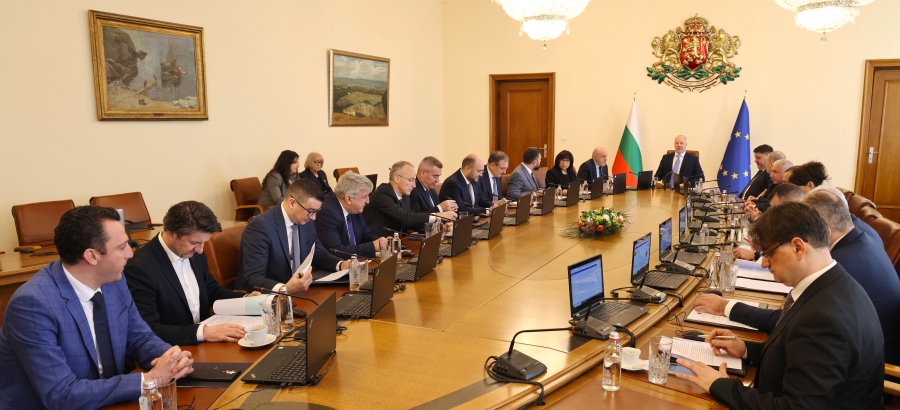 Кабинетът отпусна над 27 млн. евро за строеж и ремонт на детски градини и училища, на спортна база, студентски общежития и други общински проекти