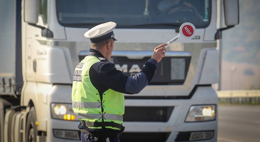 122 нарушения от водачи на ТИР-ове са засечени по пътищата в област Видин за седмица