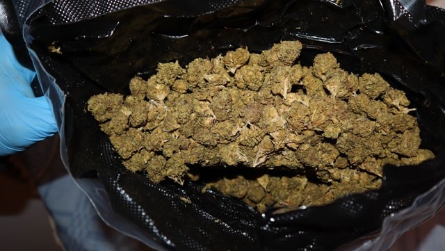 Полицаи откриха наркотици в дома на крими герой във Видин