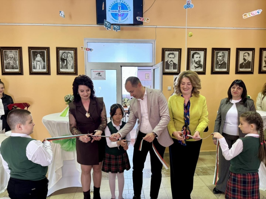 НУ „Иванчо Младенов“ отбелязва патронния си празник