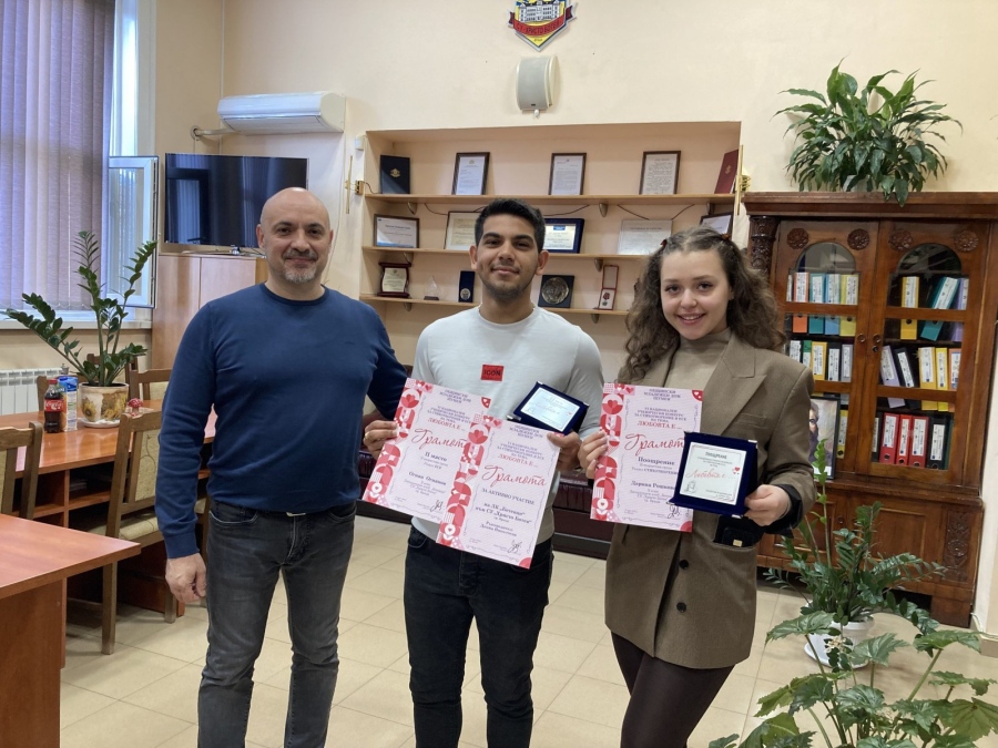 Две литературни награди за Ботевци