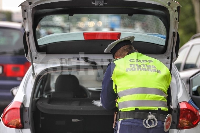 За 24 часа: Провериха 264 човека и 239 коли във Видинско