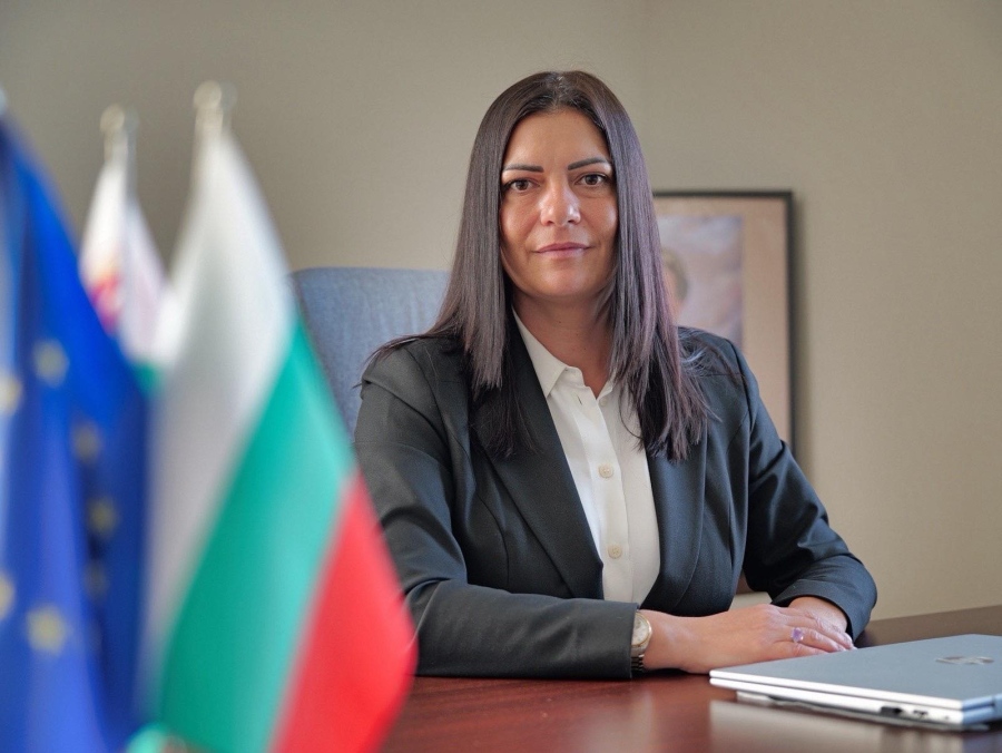 Кметът на Мизия Валя Берчева с поздрав по случай Гергьовден