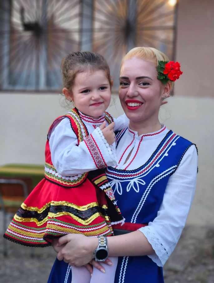 Българският дух обедини малки и големи на фолклорния празник в село Слатина