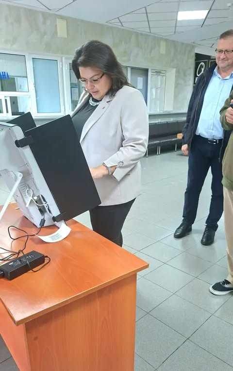 Зам. губернаторът на Монтана показа как се гласува с машина