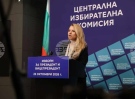 Избирателната активност към 12:00 ч. в страната е 5,8% при общо 385 092 гласували избиратели, съобщи говорителят на ЦИК Стоянка Балова