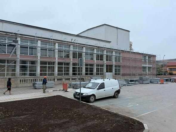 Удължава се срокът на временното ограничение за ползване на паркинга до Община Мизия