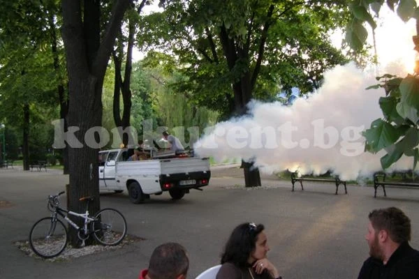 Отново пръскат срещу кърлежи и бълхи
