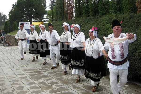 Фолклорен фестивал зарадва Белоградчик