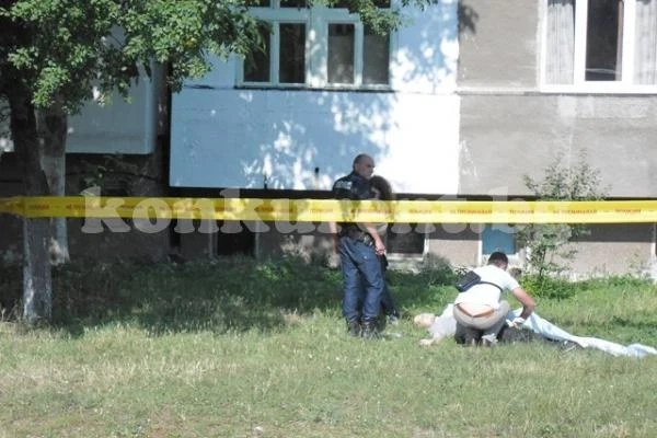 Врачанин скочи от покрива на блок и умря на място