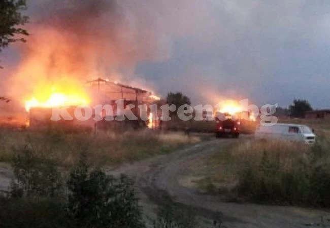 Двуетажна плевня изгоря във видинско