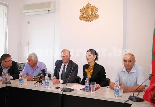 Новият губернатор пое официално поста