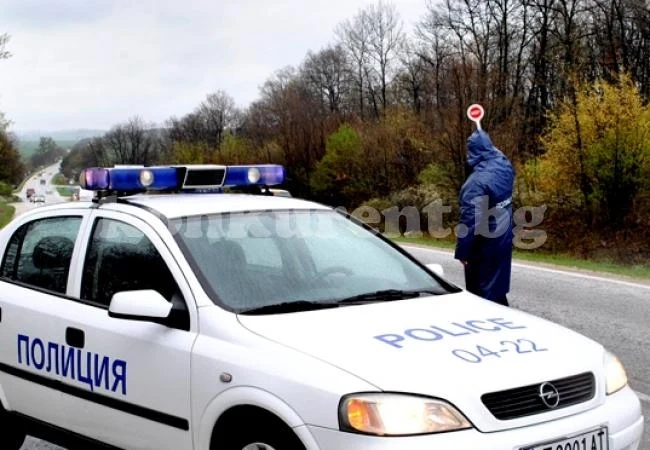 Полиция блокира пътищата заради ваканцията