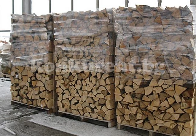 Държавата продава дърва отнети от комисията „Кушлев”