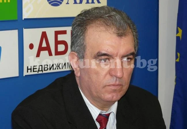 Гербери се хванаха за гушите