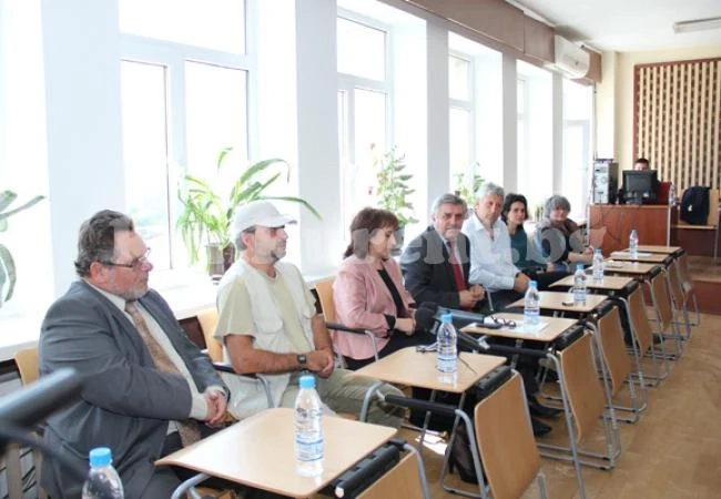 Проведоха заключителна пресконференция