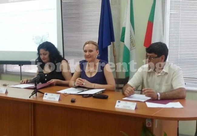 Учат общинари с европейски средства