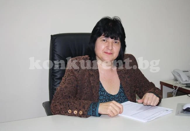 Освободиха шефката на пощата във Враца