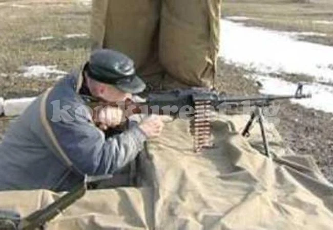 Дядо гръмна гаджето на внучка си