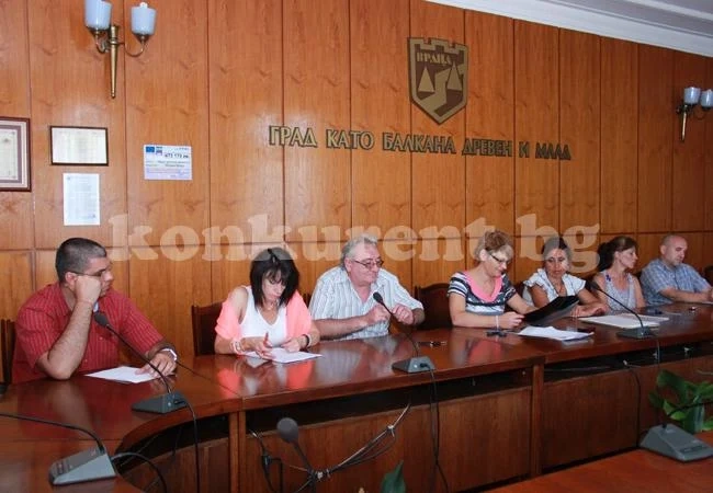 Отвориха офертите за атракциона до „Леденика”