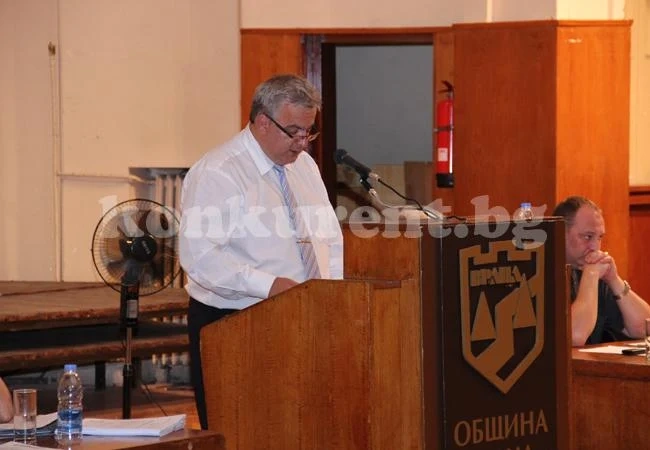 След месец гласуват отново парите за престоя на тролеите