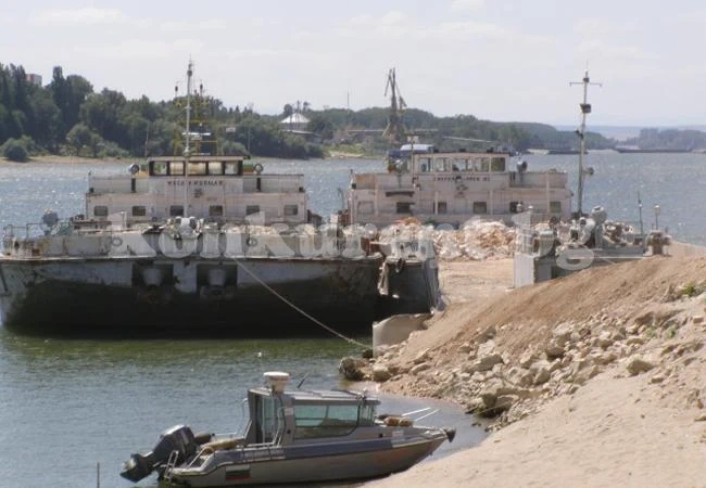 Не е завършена работата по Дунав мост 2