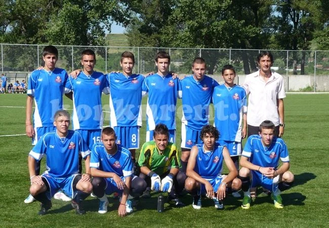 Монтана губи на старта в U17