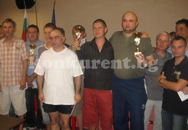 В Белоградчик почетоха призьори в турнир по шах