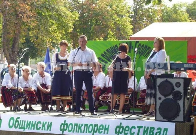 Търнава бе домакин на фолклорен фестивал