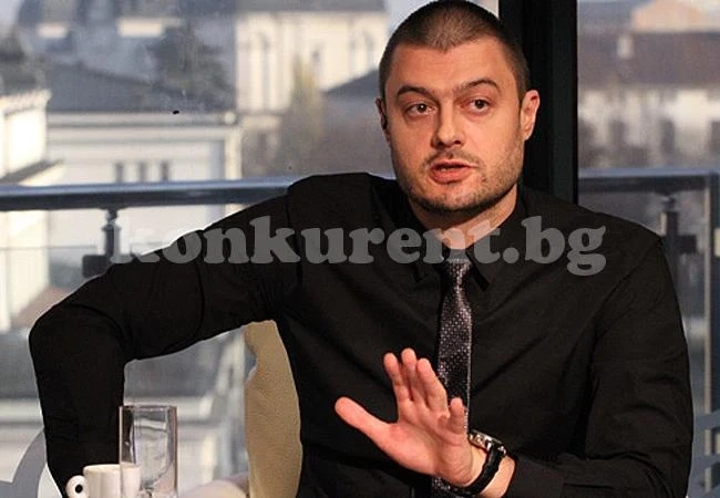 Бареков: Кой пише от името на бившия премиер?