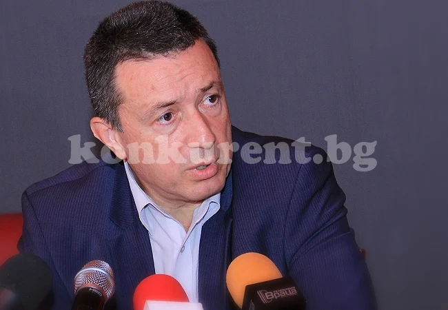 Янаки Стоилов: Евентуален вот на недоверие няма да свали правителството