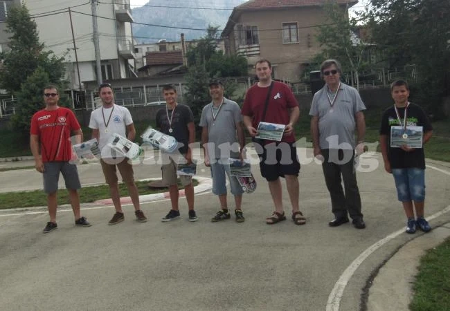 Моделисти определят призьори в Сливница