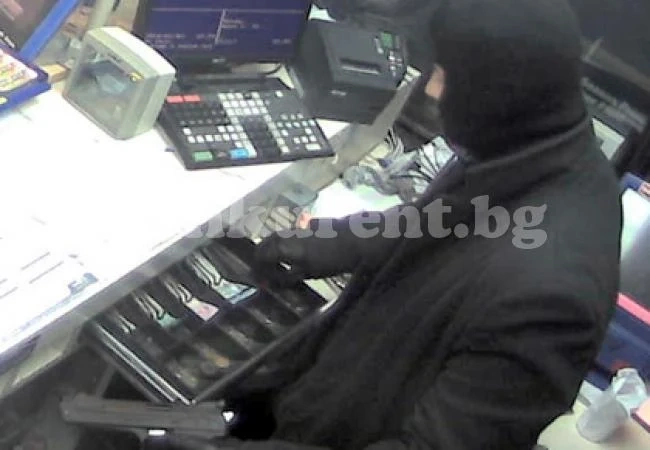 Въоръжен грабеж на бензиностанция във Враца
