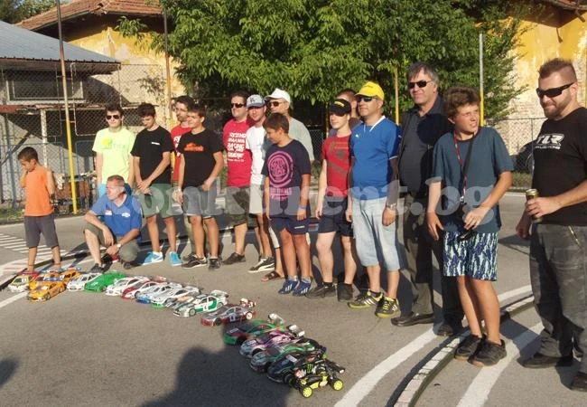 Моделисти се изявиха в Сливница