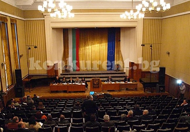 Обсъждат нови правила за еднократните помощи
