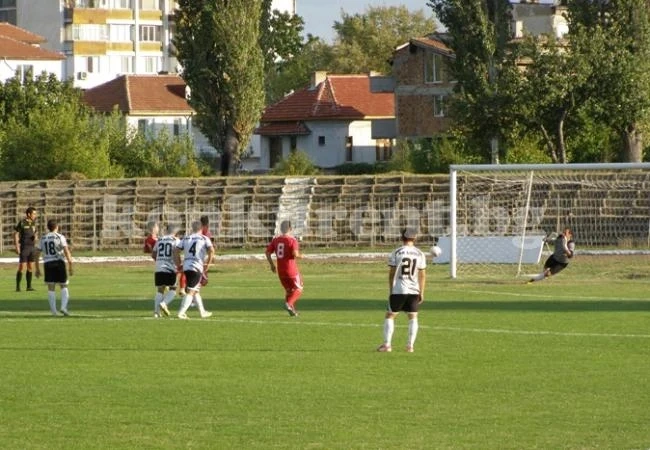 Андонов стана герой в дерби