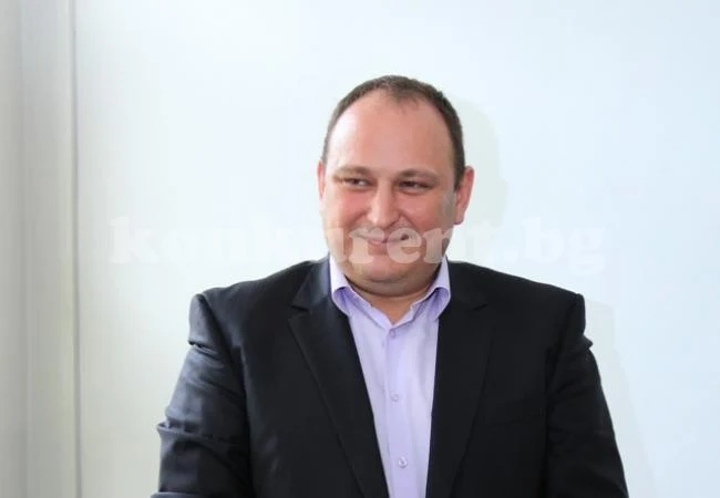 Шеф на болница не може да борави с парите й