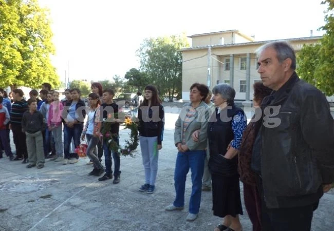 Почетоха паметта на летци от Втората световна война