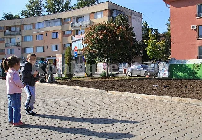 Детската площадка на БИЛЛА не отговаряла на изикванията
