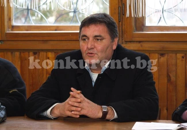 Кмет и съветници в Криводол помагат на приемни родители