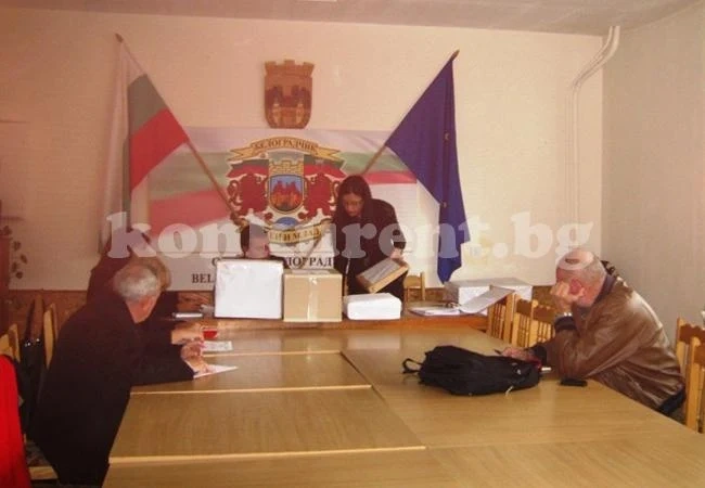 Четири фирми кандидатстват за ремонт на спортни имоти