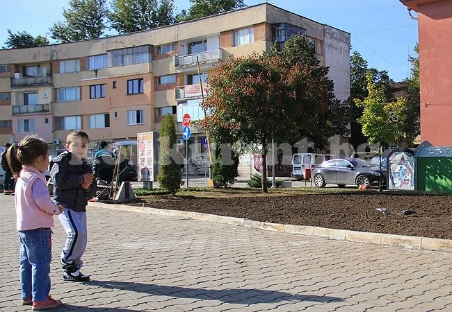 БИЛЛА няма пари за нова детска площадка