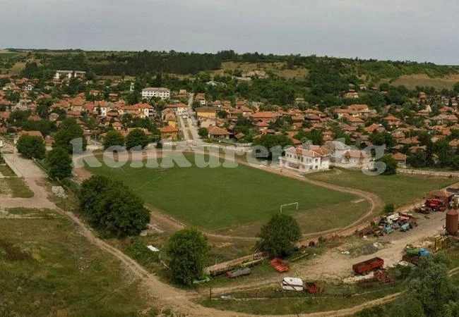 Футболисти бягат от мач заради ЦСКА и Левски